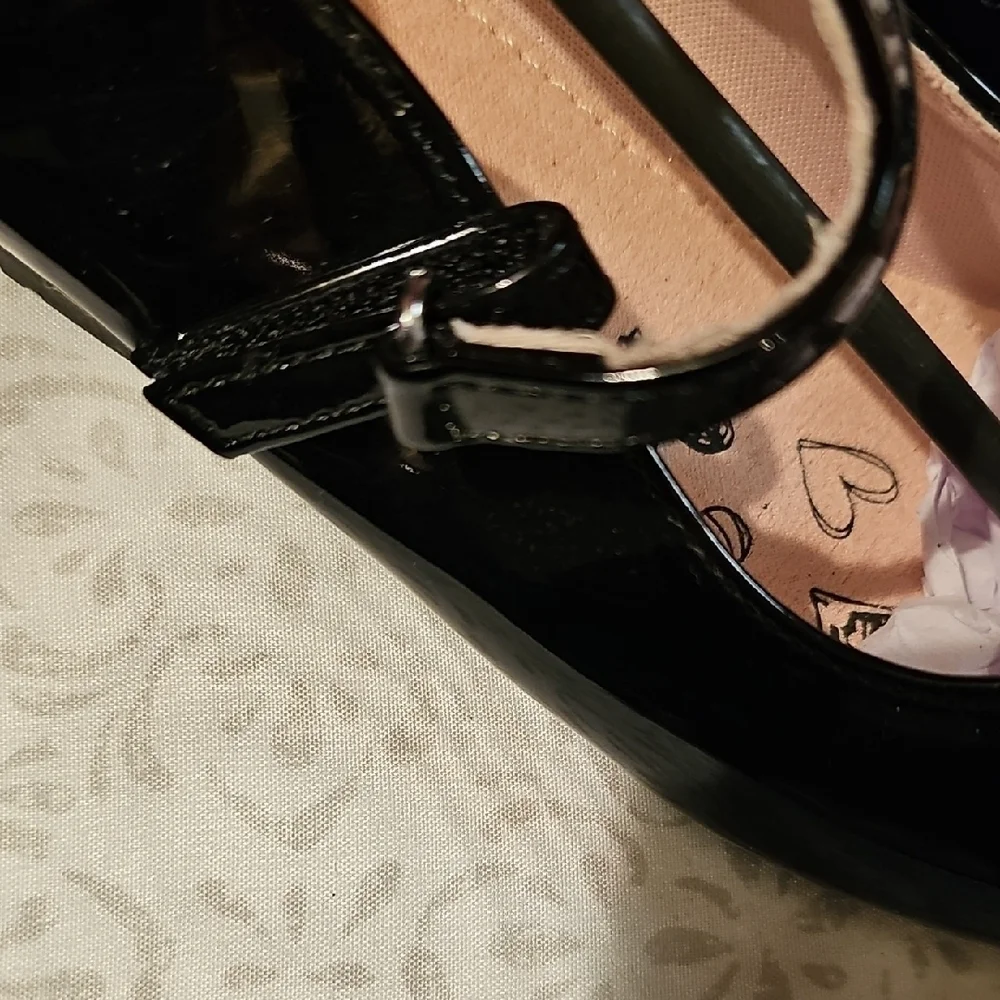 Olive & Edie Black Kids Shoes with Bow Size 10